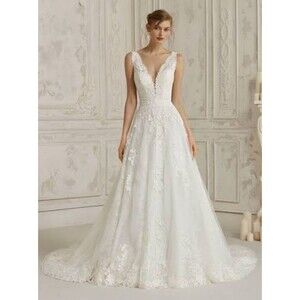 Pronovias Maggy Wedding Dress A Line Lace Bustle Size 4/6